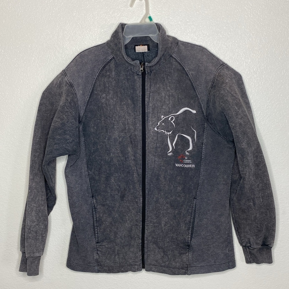 ENGLISH BAY Sports Wear Canada Gray Zip-Up Jacket w/ Embroidered Bear Design L